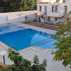 https://apartamento-playa-las-americas-arona-tenerife.tenerifehoteles.net